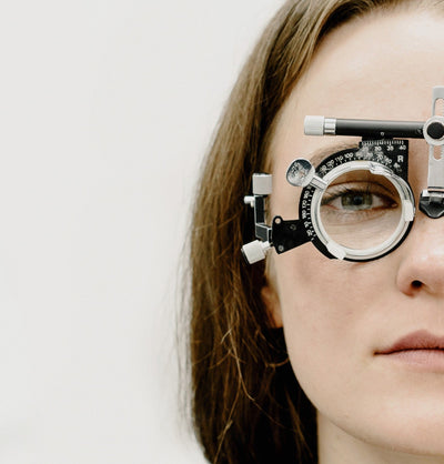 Zeiss skærmbrilleglas giver et afslappet og tydeligt syn til nærområdet og er særligt designet til kontoropgaver