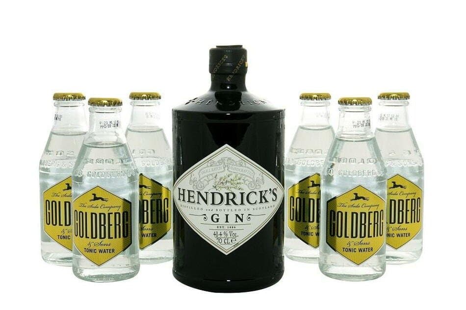 Gin Og Tonic: Hendricks Pakke ❤ Kæmpe udvalg i BARLIFE ❤ Billig fragt og hurtig levering 2 - 5 hverdage - Varenummer: BAR-10105 / Ean: på lager - Udsalg på Drikkevarer Drinkspakker Gin Drinkspakker Spar op til 64% - Over 434 design brands på udsalg