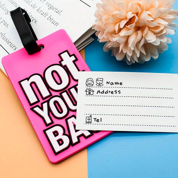 Farverige Kuffertmærker med sjove tekster Pink