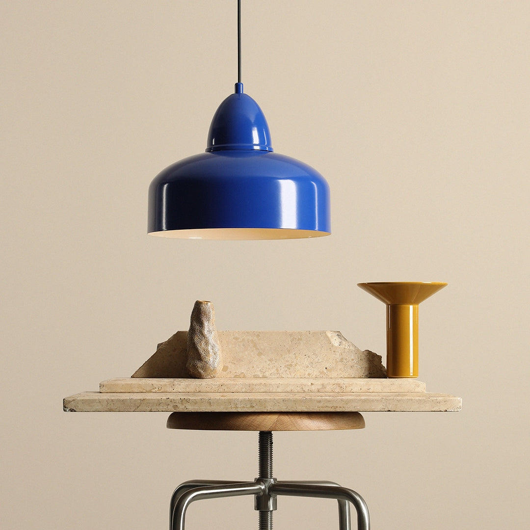 Produktbillede af Kosmo Loftlampe i koboltblå metal på tilbud i høj kvalitet