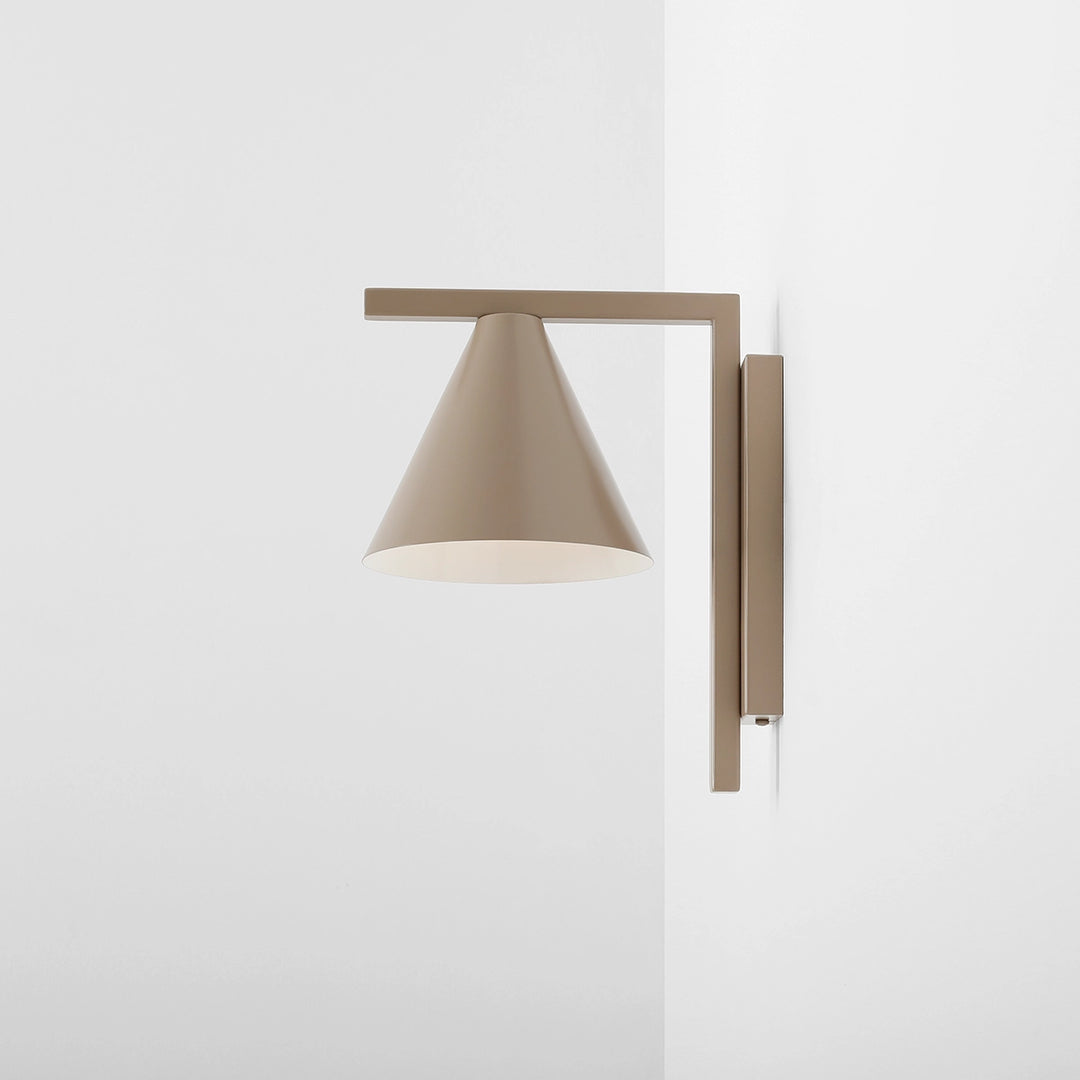 Produktbillede af Frigg- Væglampe i beige metal på tilbud i høj kvalitet