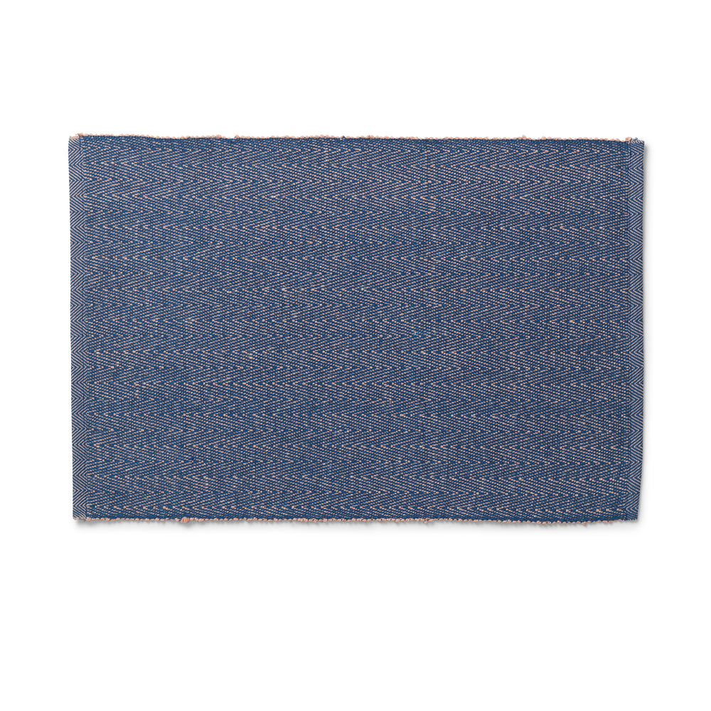 Produktbillede af Lyngby Porcelæn Herringbone Dækkeserviet 43x30 cm blå i premium kvalitet