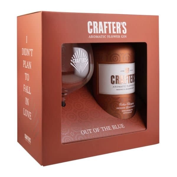 Crafters Aromatic Gin Gaveæske Fl 70 + Glas ❤ Kæmpe udvalg i CRAFTERS ❤ Billig fragt og hurtig levering 2 - 5 hverdage - Varenummer: BAR-710031 / Ean: '4740050007654 på lager - Udsalg på Drikkevarer Spiritus Gin Spar op til 51% - Over 454 kendte mærker på udsalg