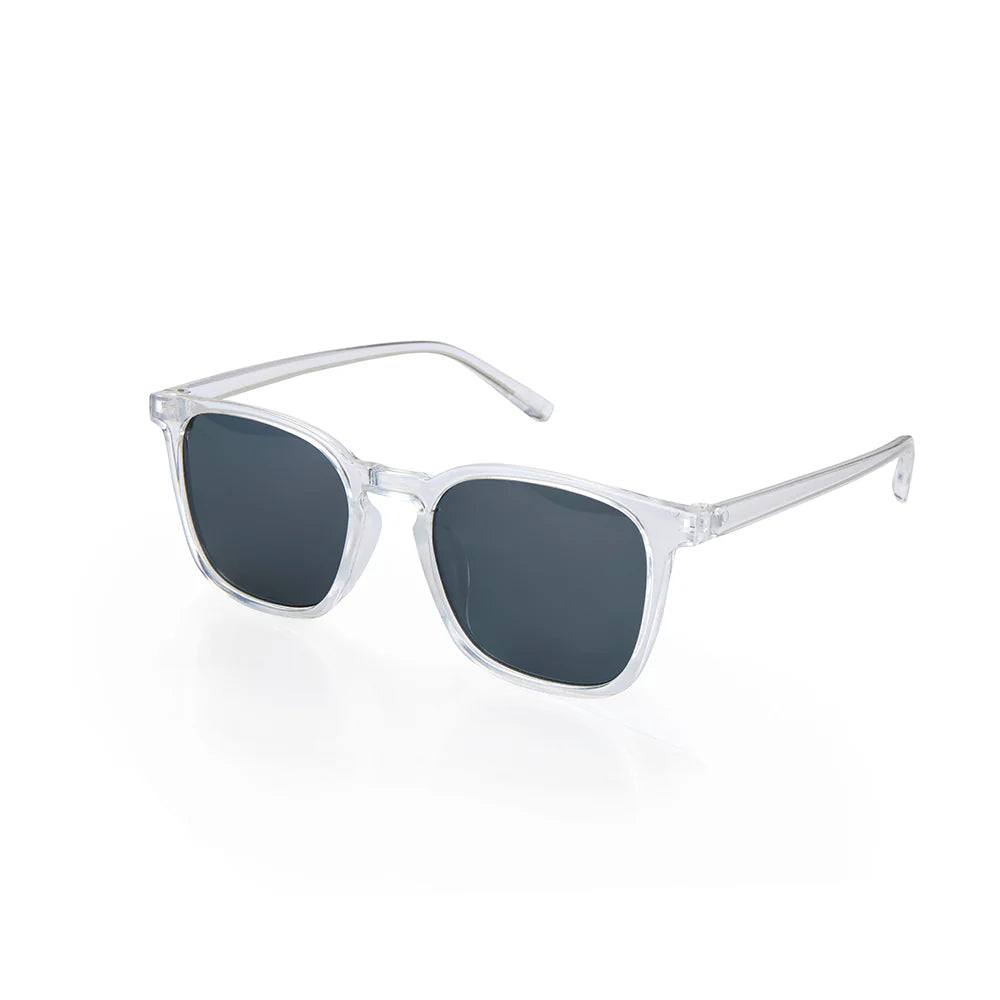Solbriller i mange designs fra klassisk til trendy! 29,- / 1018