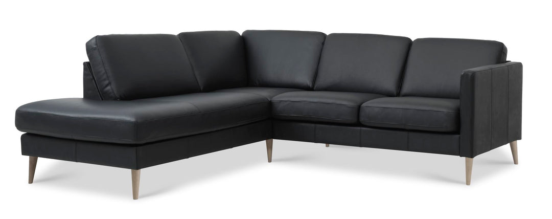 Ask sæt 52 lille OE sofa m. venstre chaiselong sort semianilin læder og natur træ