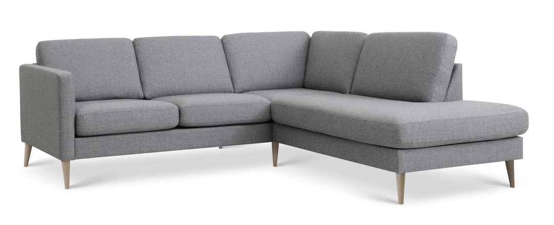 Ask sæt 53 lille OE sofa m. højre chaiselong lys granitgrå polyester stof og natur træ