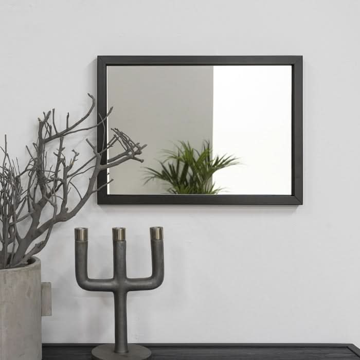 billigt tilbud på Eccos spejl i sort metal, 40 x 55 cm. Udsalg på Entre > Spejle. Spar op til 55%. Hurtig levering: 1-2 hverdage.