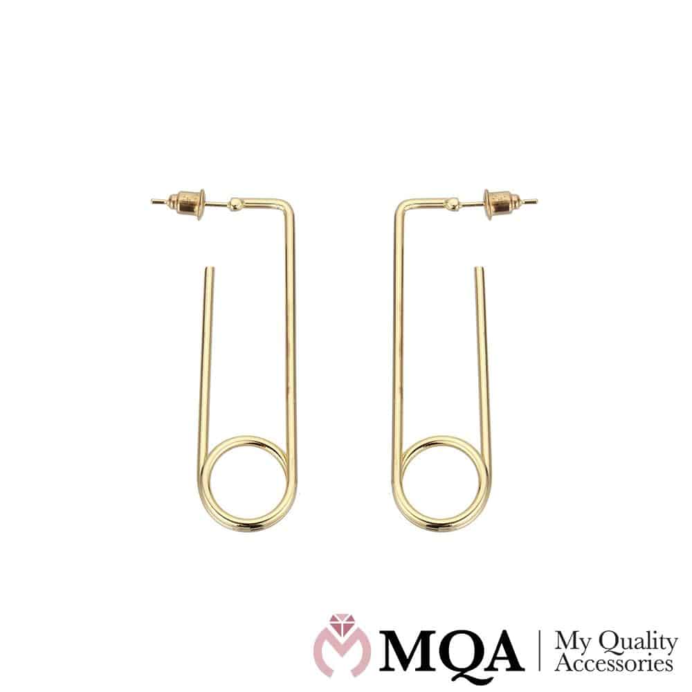 Produktbillede af Køb Øreringe minimalistisk guldfarvet sikkerhedsnål på tilbud