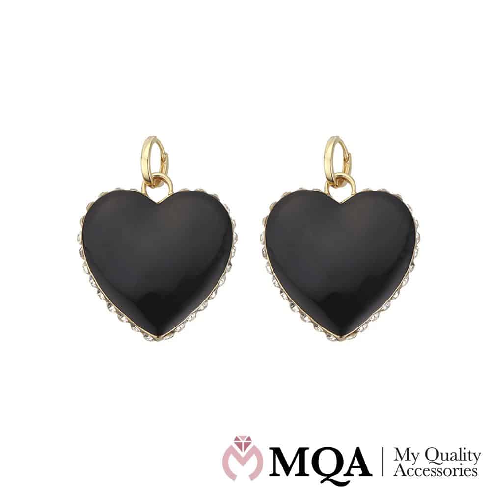 Produktbillede af Køb Øreringe med blankt sort hjerte og små glitrende sten på tilbud