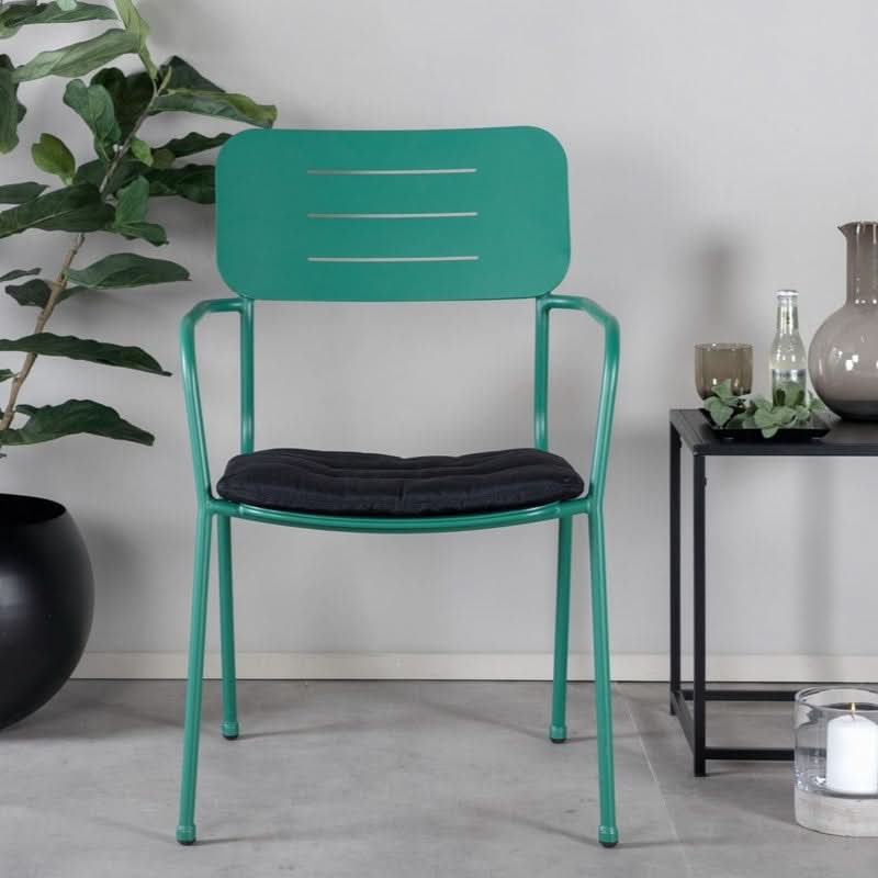 tilbud på Elba spisebordsstole i grønt stål! Billigt udsalg på 3-nordic. Køb online nu! Hurtig levering, 1-2 hverdage. Varenummer: 3NDC-5660. Spar op til 54%.