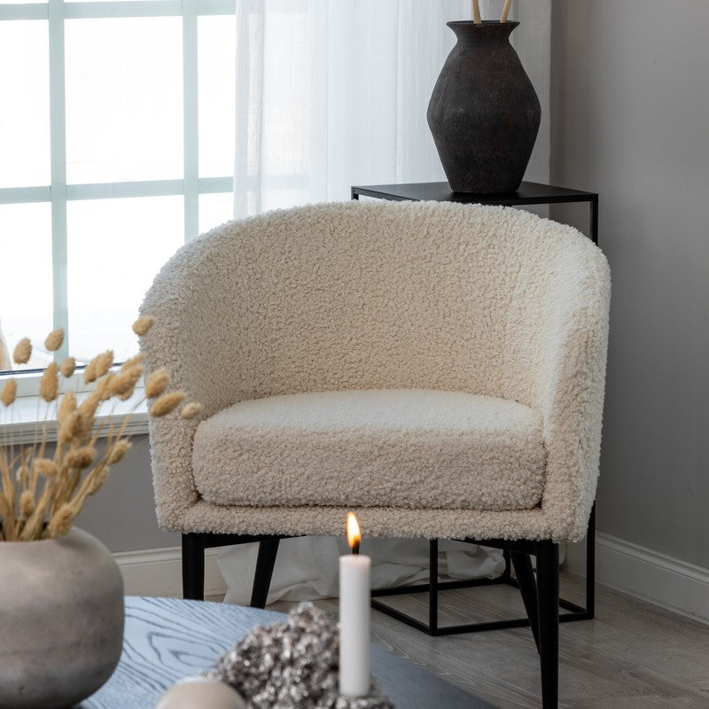 Produktbillede af Panda Lænestol i hvid boucle stof på tilbud i høj kvalitet