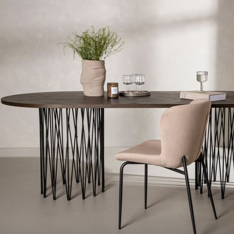Se Cerca ⇒ Spisebord i mocca farvet egefiner, oval 100 x 220 cm. ⇒ Udsalg og Tilbud Nu
