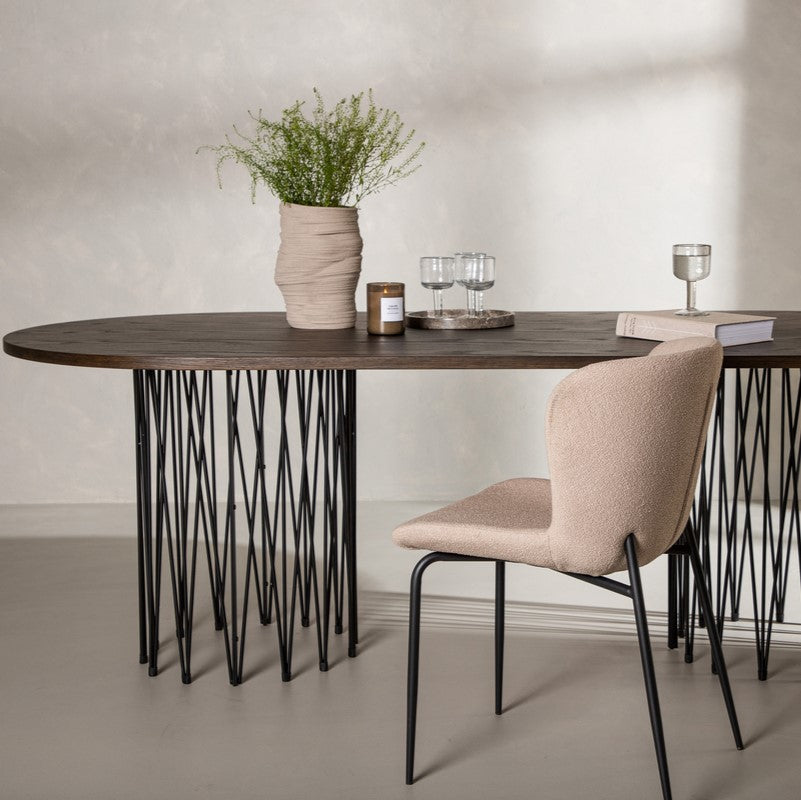 Produktbillede af Cerca Spisebord i mocca farvet egefiner oval 100 x 220 cm. på tilbud i høj kvalitet