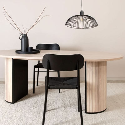 tilbud på Floyd spisebord i hvidpigmenteret egefiner, oval 200 x 90 cm. Billigt udsalg! Hurtig levering: 1-2 hverdage. Varenummer: 3NDC-5394. Spar op til 51%.