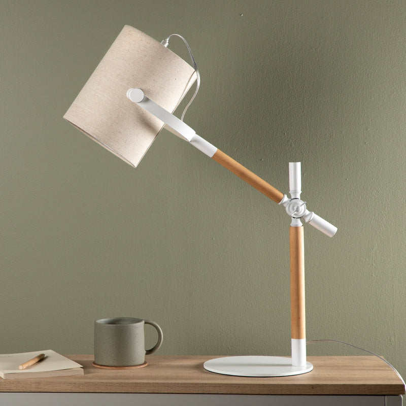 Produktbillede af Crown Bordlampe med stofskærm og stel i hvidt metal på tilbud i høj kvalitet