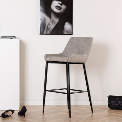 billige barstole på udsalg! 2 stk. i metal med beige microfiber sæde. Spar op til 51% - Hurtig levering, billig fragt. Køb nu!