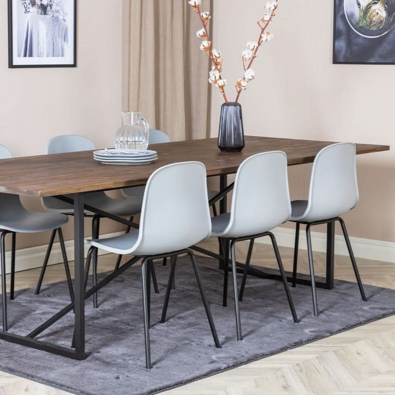 tilbud på Pucol spisebord i teaktræ og metal, 100 x 250 cm. Billigt udsalg! Hurtig levering: 1-2 hverdage. Varenummer: 3NDC-5454. Spar op til 54%.