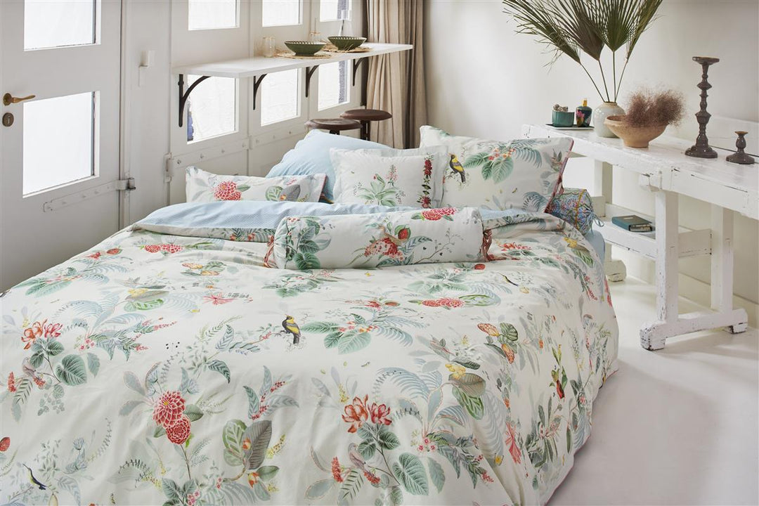 Produktbillede af Pip studio Floris White sengetøj-140 x 220 + 60 x 63 på tilbud i høj kvalitet