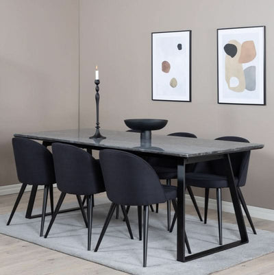tilbud på Carra spisebord i mørkegrå marmor og sort stel, 90 x 200 cm. Billigt udsalg! Hurtig levering: 1-2 hverdage. Varenummer: 3NDC-5445. På lager.