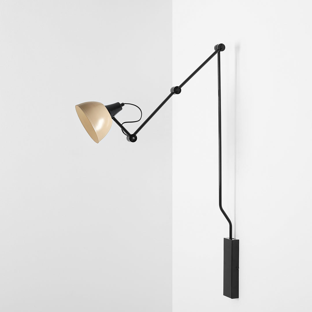 Produktbillede af Verdi Væglampe i beige metal på tilbud i høj kvalitet
