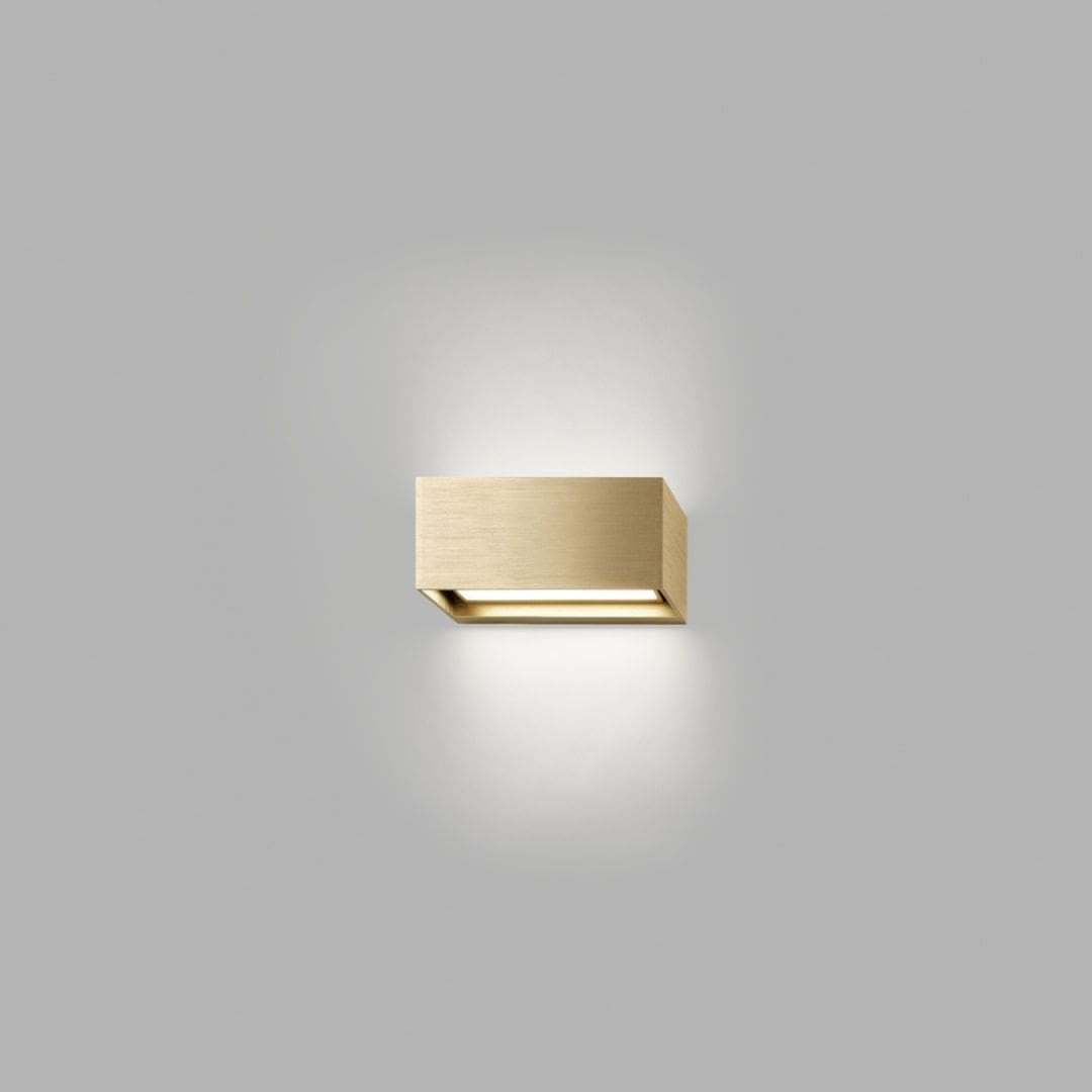 Produktbillede af LINEA W1 150 væglampe Brass LIGHT-POINT i premium kvalitet