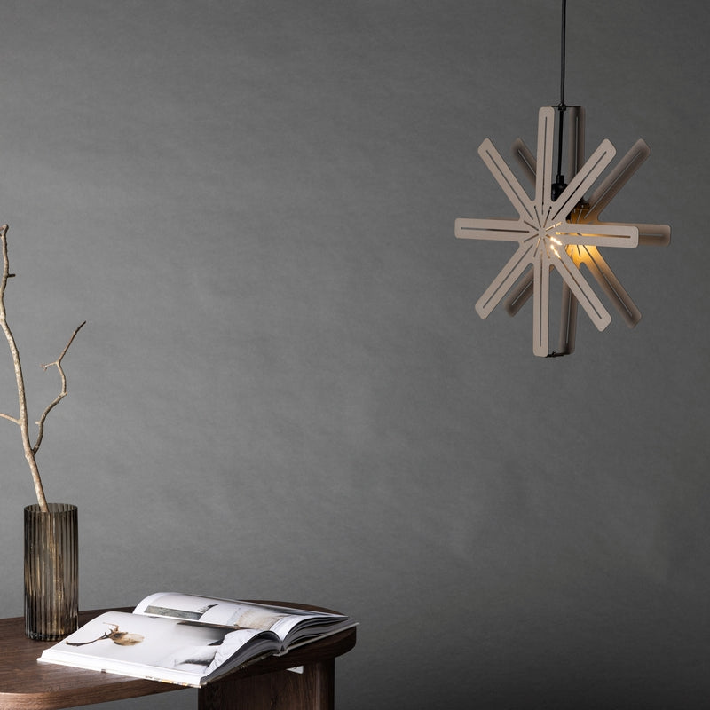 Produktbillede af Bengala Stjerneformet loftlampe i mocca metal diameter 40 cm. på tilbud i høj kvalitet