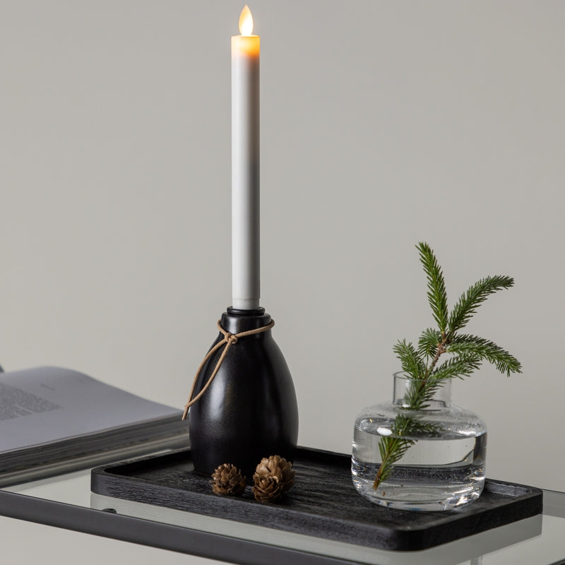 Produktbillede af Luzz Lysestage i sort plast med LED lys 9 x 31 cm. på tilbud i høj kvalitet