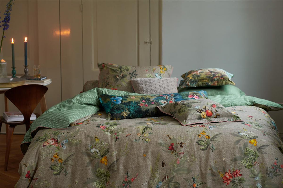 Produktbillede af Pip studio Fall in Leaf Khaki sengetøj-140 x 200 + 60 x 63 på tilbud i høj kvalitet