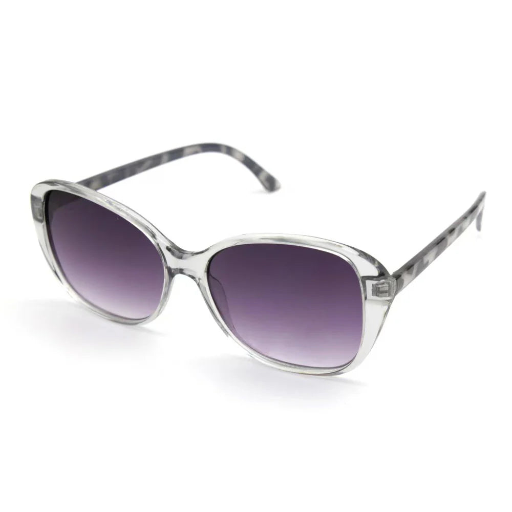 Solbriller i mange designs fra klassisk til trendy! 39,- / 2400