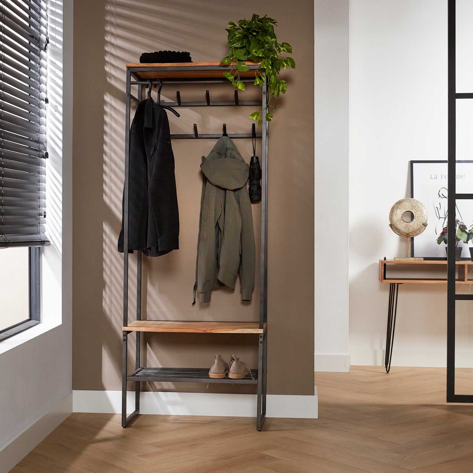 Produktbillede af Acai89 Tøjstativ i massivt akacietræ på tilbud i høj kvalitet