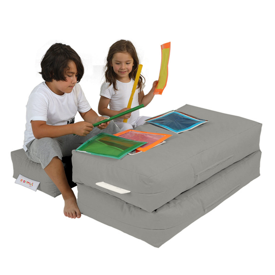 Produktbillede af NORDVÄRK Kids udendørs dobbelt sækkestol og 2 puffer til børn røgfarvet polyester sæt med 3 i premium kvalitet