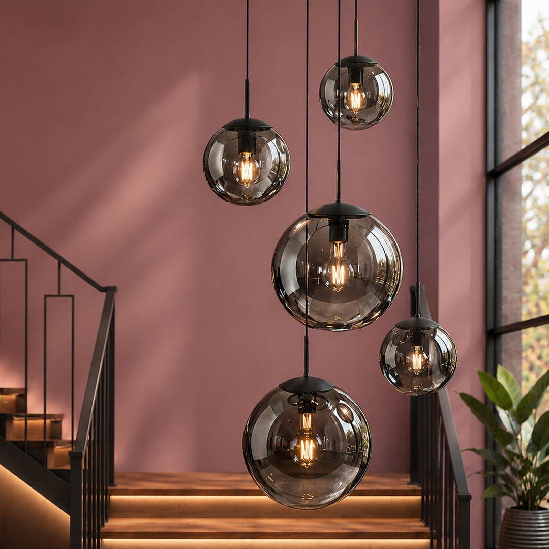 Bowie loftlampe i sort metal og røgfarvet glas