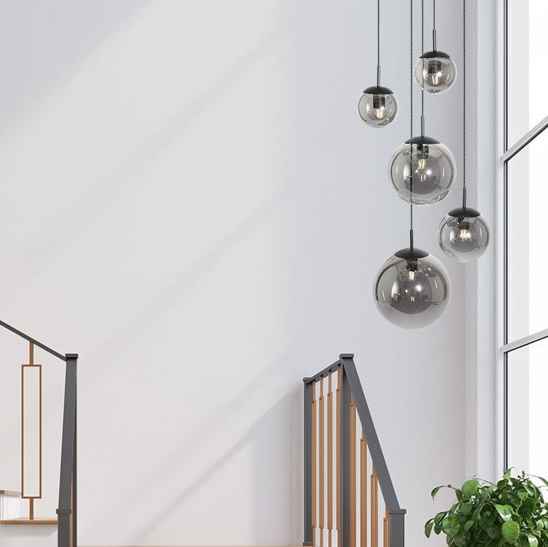 Produktbillede af Bowie loftlampe i sort metal og røgfarvet glas på tilbud i høj kvalitet
