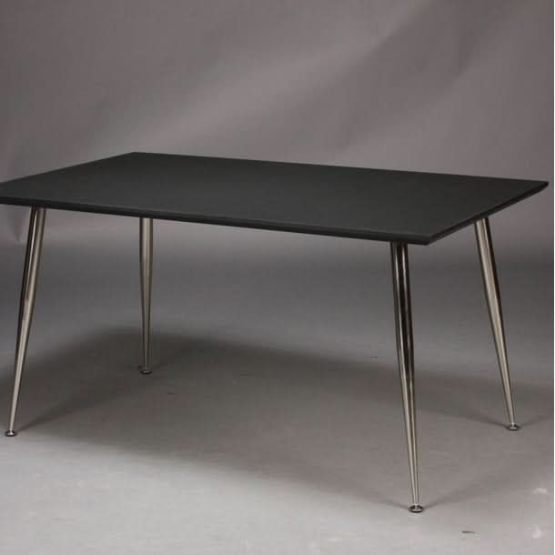 tilbud på Scott spisebord i sort laminat med metalben! Billigt udsalg på 3-nordic. Køb online nu! Hurtig levering, 1-2 hverdage. Varenummer: 3NDC-2886. Spar op til 61%.