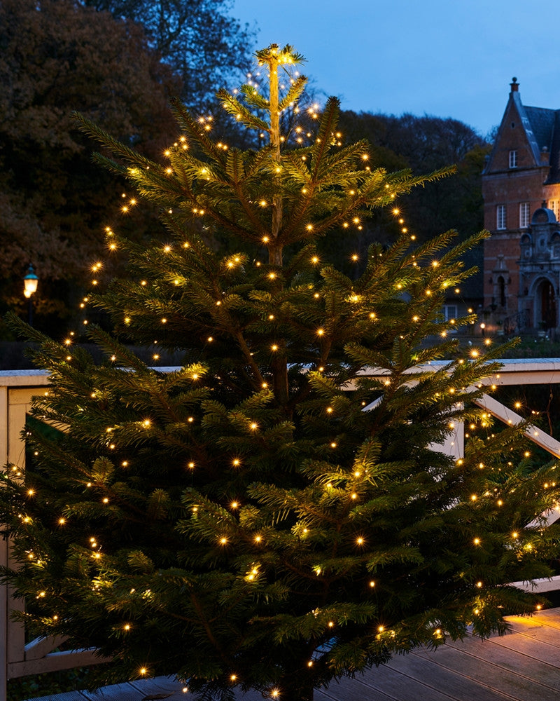 Produktbillede af Sirius Knirke Juletræ Top Varm Hvid 195 LED i premium kvalitet