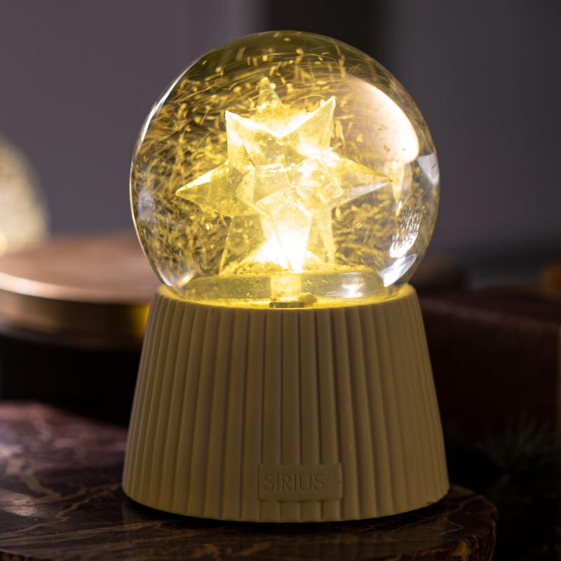 Produktbillede af Sirius Snow Globe Capella Hvid Keramik i premium kvalitet