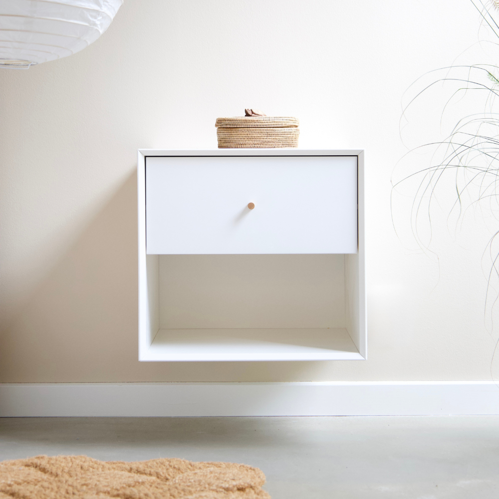 The Box 37 Sengebord Væghængt sengebord i hvid med 1 skuffe ✔ Kæmpe udvalg i  Storage And Shelves ✔ Billig fragt og hurtig levering 2 - 5 hverdage - Varenummer: STSH-228011 / Ean:  på lager - Udsalg på The Box 37 Hvid > The Box Hvid Spar op til 57% - Over 1312 kendte brands på udsalg