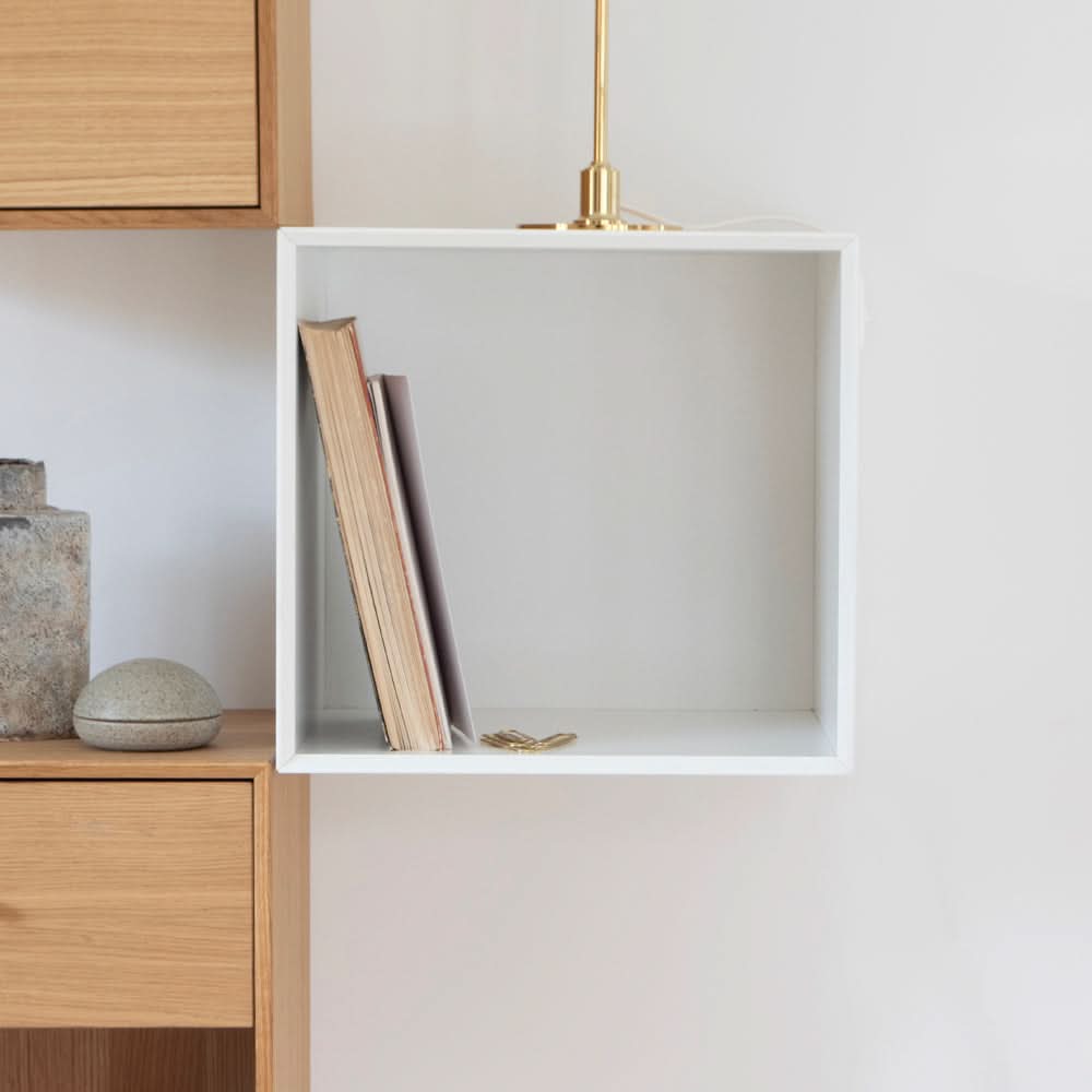 The Box 37 Sengebord Væghængt sengebord i hvid ✔ Kæmpe udvalg i  Storage And Shelves ✔ Billig fragt og hurtig levering 2 - 5 hverdage - Varenummer: STSH-228013 / Ean:  på lager - Udsalg på The Box 37 Hvid > The Box Hvid Spar op til 66% - Over 1312 kendte brands på udsalg