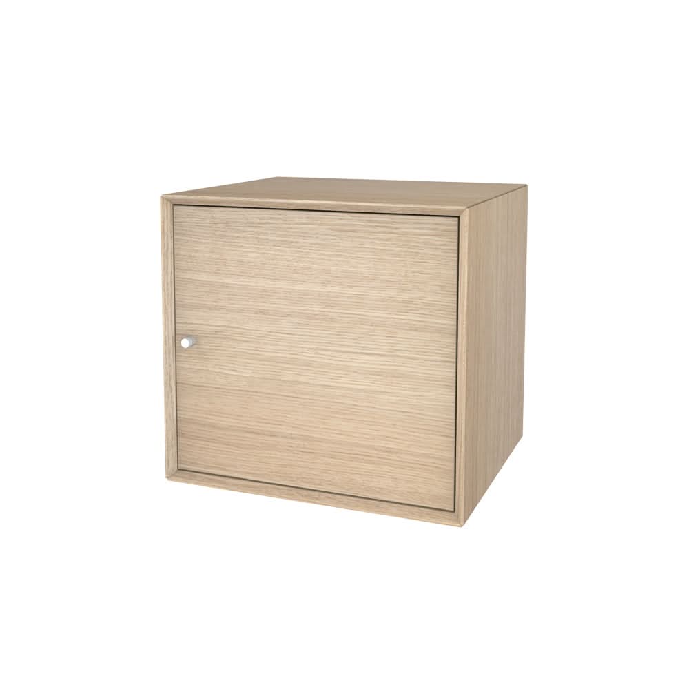 The Wood Box 37 Sengebord Væghængt sengebord i hvidolieret eg med 1 dør ✔ Kæmpe udvalg i  Storage And Shelves ✔ Billig fragt og hurtig levering 2 - 5 hverdage - Varenummer: STSH-227714 / Ean:  på lager - Udsalg på The Wood Box 37 Hvidolieret eg Spar op til 53% - Over 1312 kendte brands på udsalg