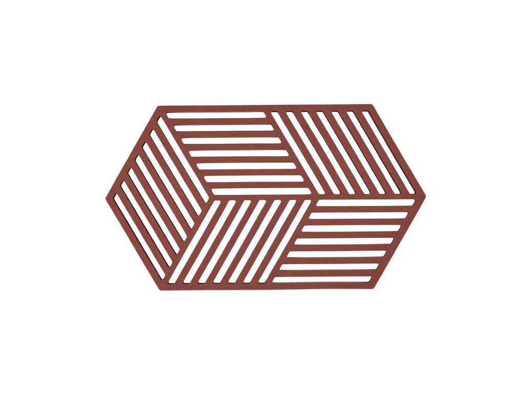 Produktbillede af ZONE Denmark Zone Bordskåner Hexagon Burgundy L24 i premium kvalitet