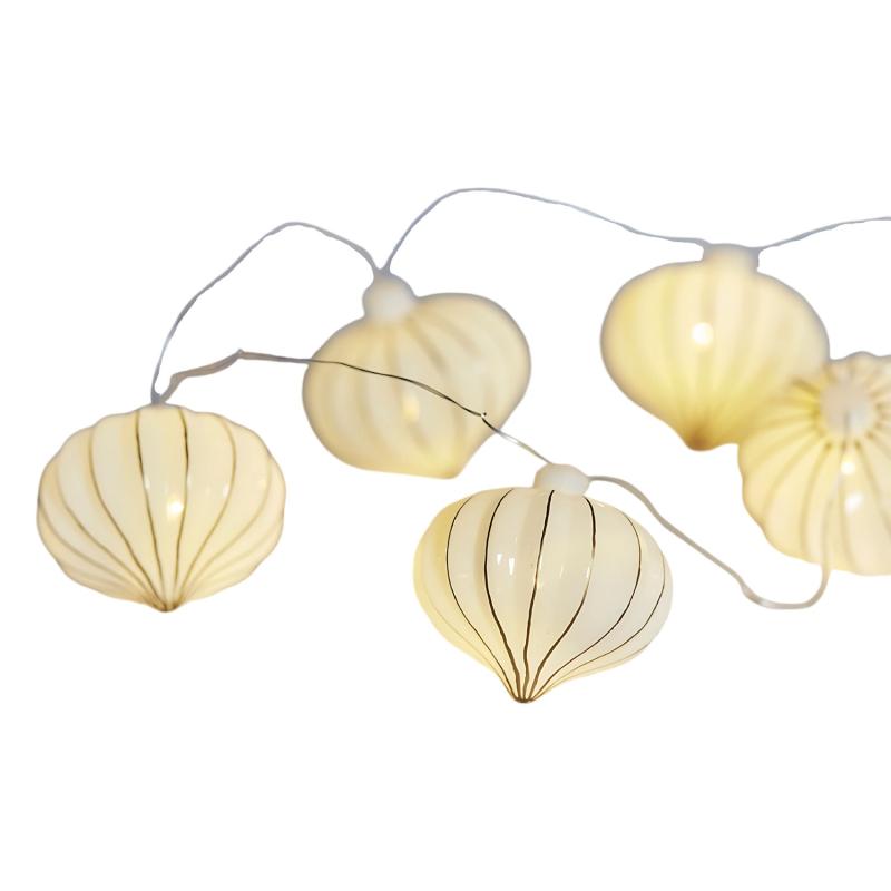 Produktbillede af Sirius Vilma Guirlande Hvid/Guld 1,03 m + 25 cm i premium kvalitet