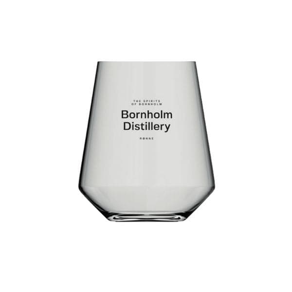 Bornholm Distillery Gin Tumbler Glas ❤ Kæmpe udvalg i BORNHOLMER ❤ Billig fragt og hurtig levering 2 - 5 hverdage - Varenummer: BAR-630068 / Ean: på lager - Udsalg på Glas Cocktailglas Gin glas Spar op til 66% - Over 324 kendte brands på udsalg