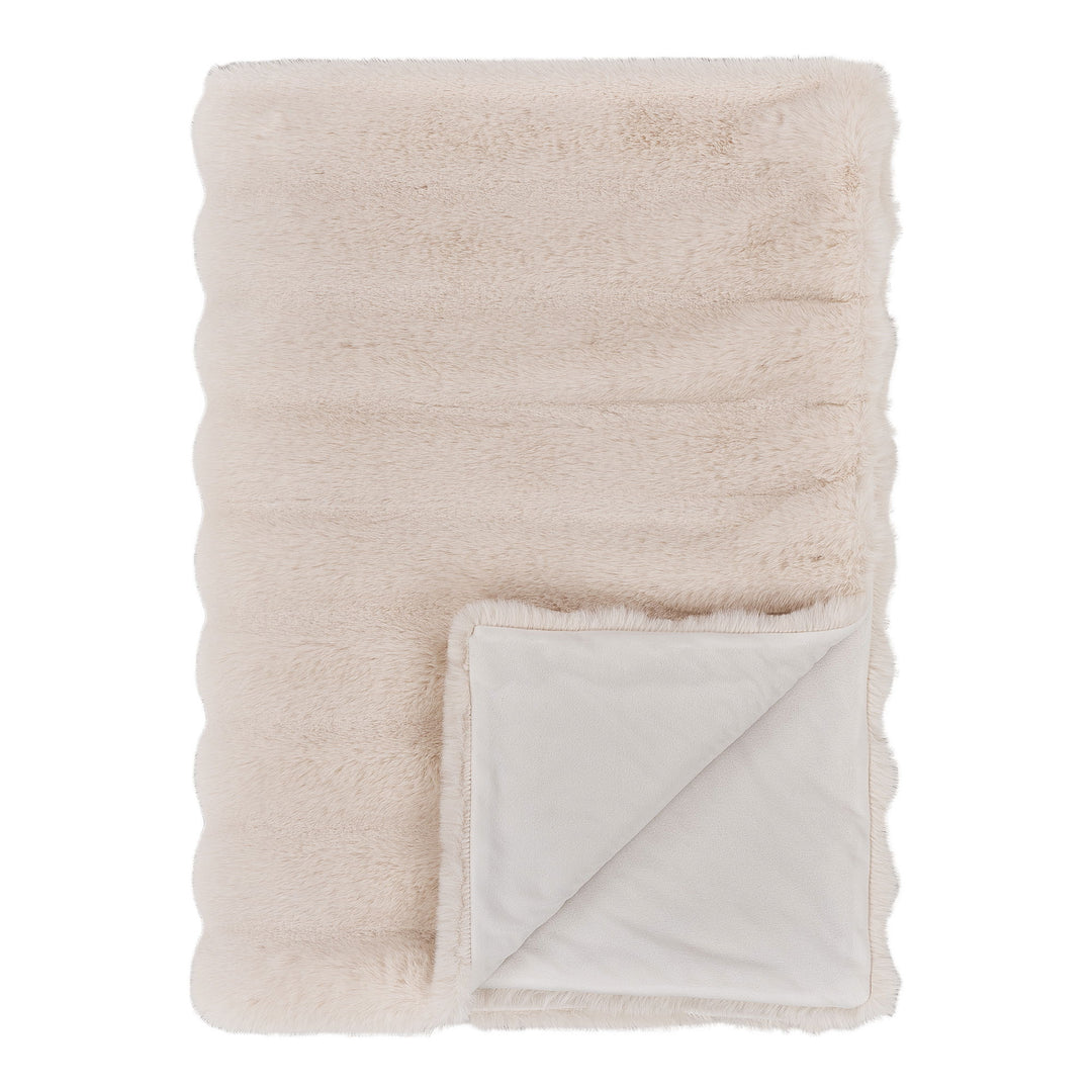 Produktbillede af HOUSE NORDIC Galena plaid rektangulær hvid polyester imiteret pels 130x180 i premium kvalitet