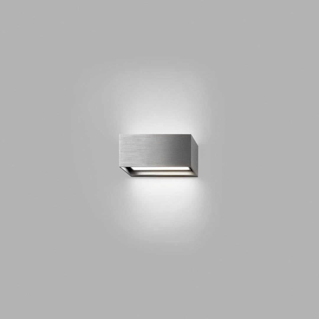 Produktbillede af LINEA W1 150 væglampe Titanium LIGHT-POINT i premium kvalitet