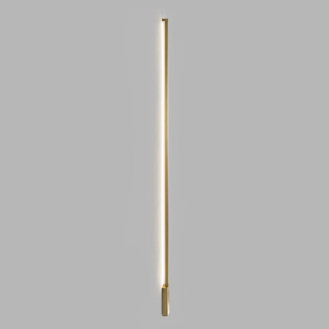 Produktbillede af Stripe C/W 2000 Switch Tune 2700K/3000K LED Væglampe Messing LIGHT-POINT i premium kvalitet
