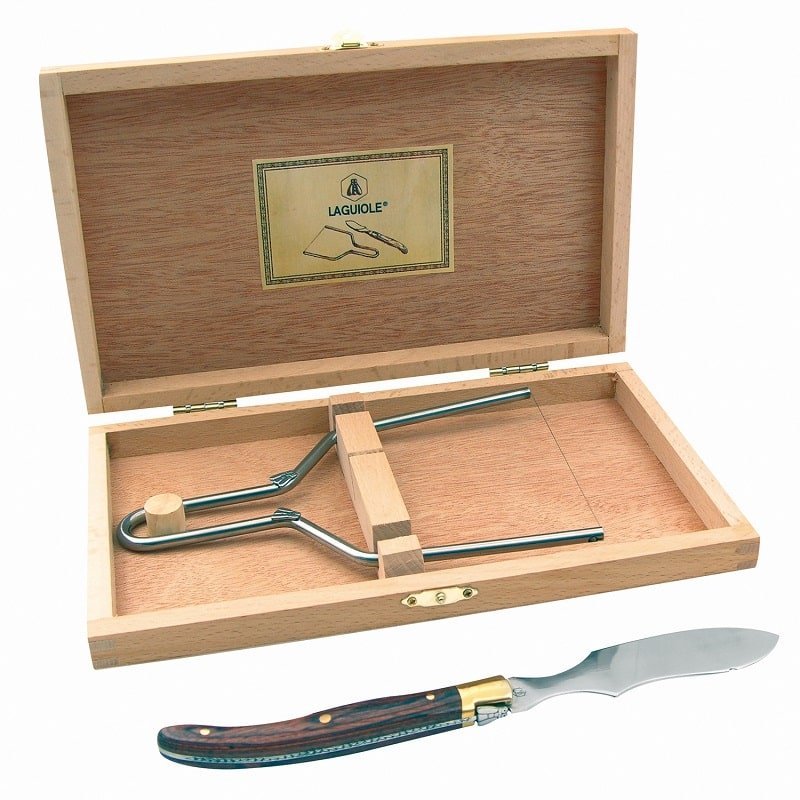 Laguiole Foie Gras Cutter Og Kniv Pakka ❤ Kæmpe udvalg i Laguiole ❤ Billig fragt og hurtig levering 2 - 5 hverdage - Varenummer: BAR-18216 / Ean: '3661075010096 på lager - Udsalg på Køkken Borddækning Bestik Spar op til 51% - Over 424 kendte brands på udsalg