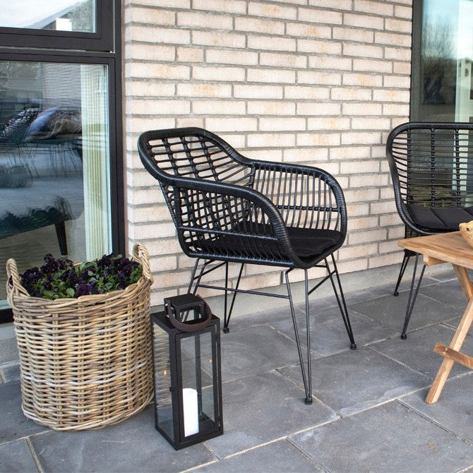 Produktbillede af Buffon 2 Havestole i sort flet på tilbud i høj kvalitet