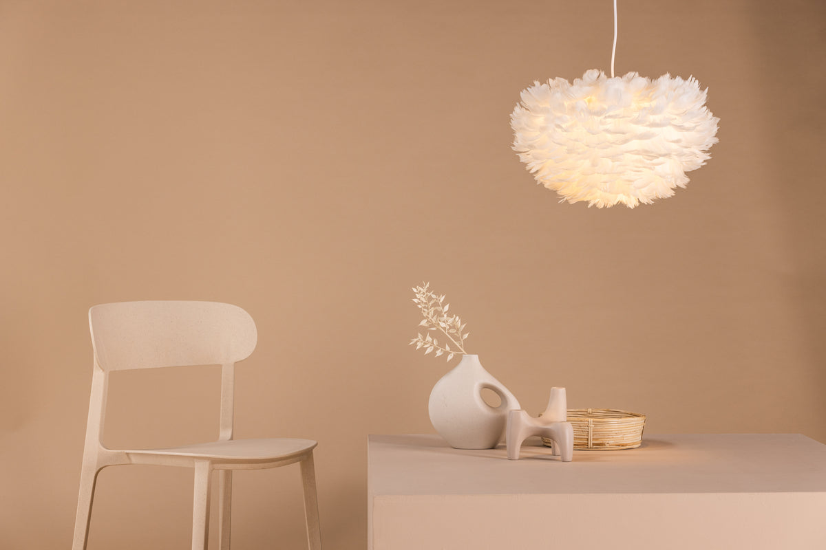 Produktbillede af Nitexx Pendel i hvid kunstfjer vælg mellem fire størrelser 45 x 45 cm. på tilbud i høj kvalitet