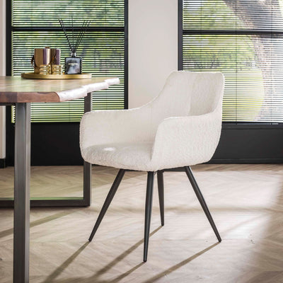 tilbud på 2 hvide Bouclè spisebordsstole med dreje funktion! Billigt udsalg - Spar op til 65%! Hurtig levering (1-2 hverdage) & billig fragt. Køb online nu!