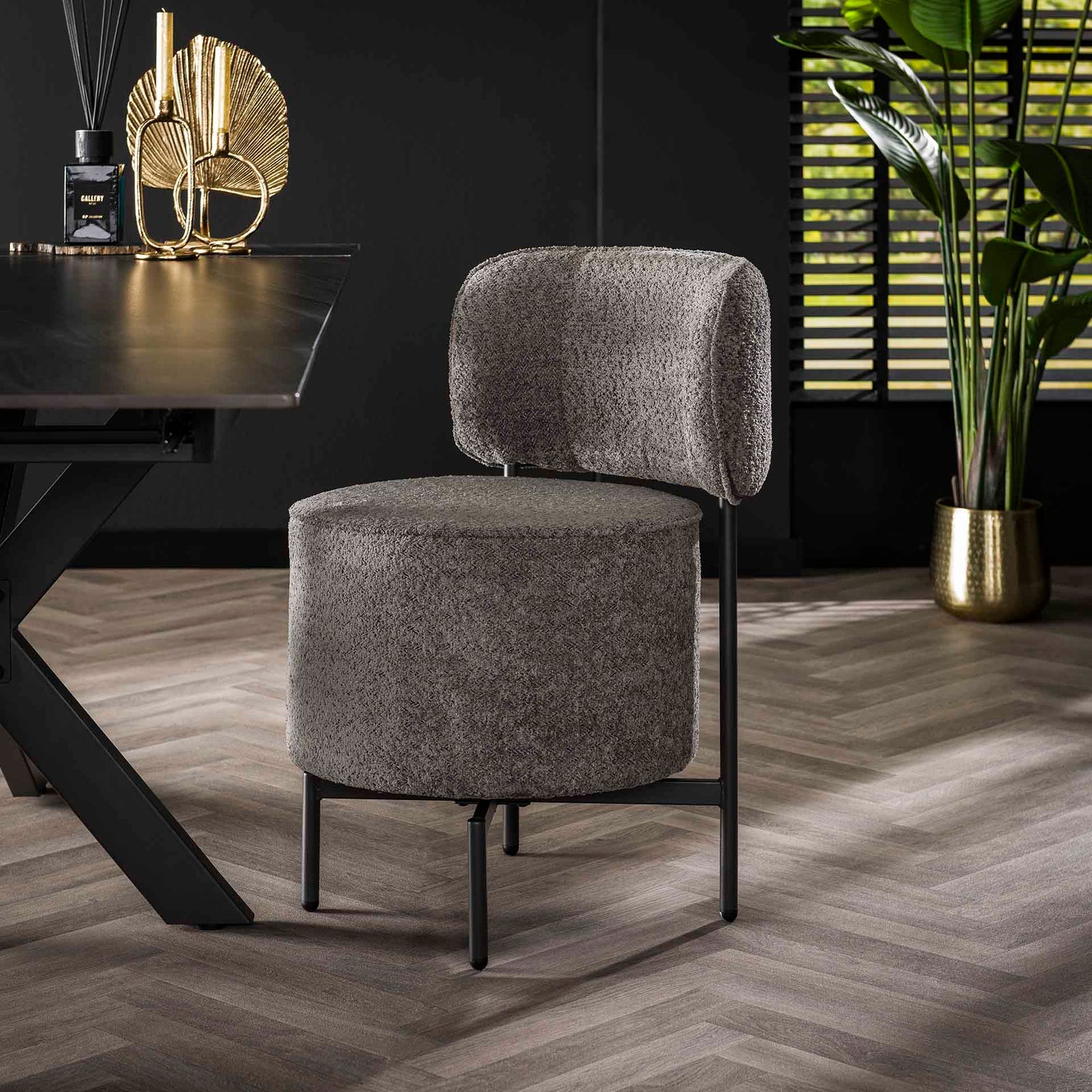 Produktbillede af Abuelo 2 Spisebordsstole i grå Bouclè stof på tilbud i høj kvalitet